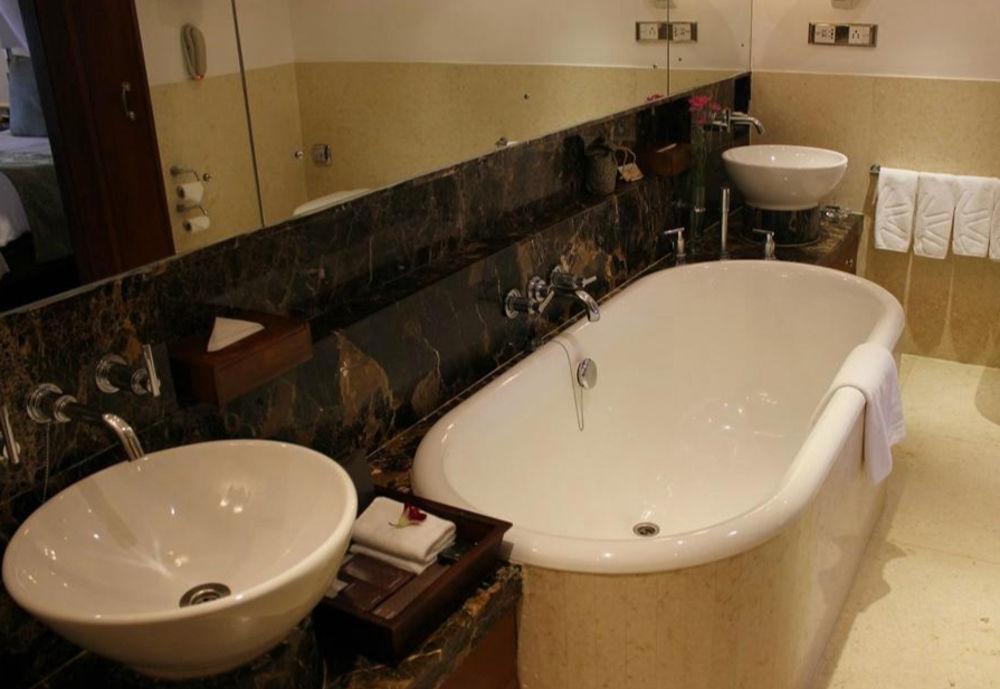 Taj Malabar Resort & Spa, Cochin. Kochi Eksteriør billede